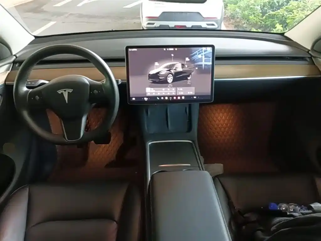 Tesla Model Y 2022 — фото 10