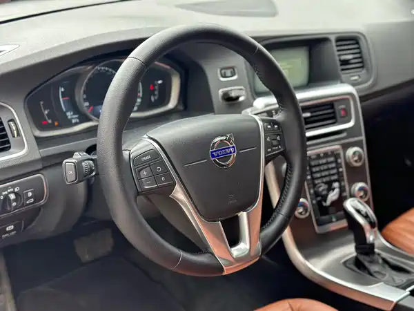 Volvo S60 2015