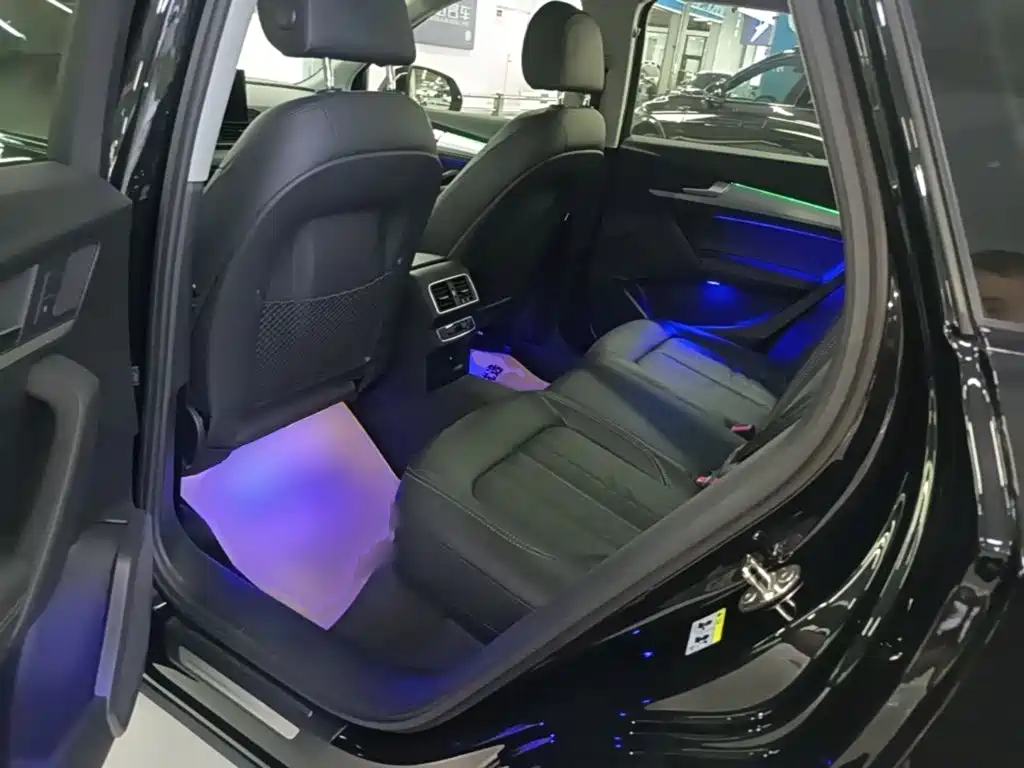 Audi Q5L 2021 — фото 17