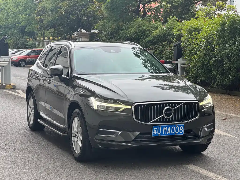Volvo XC60 2019 — фото 3