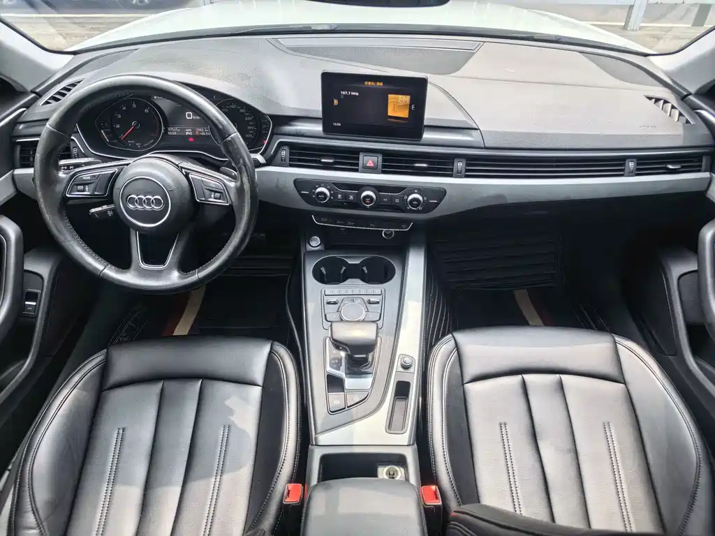 Audi A4L 2019