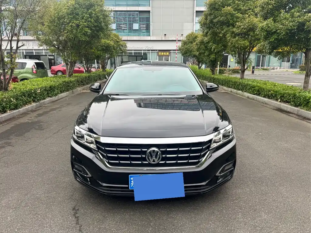 Volkswagen Passat 2019 — фото 2