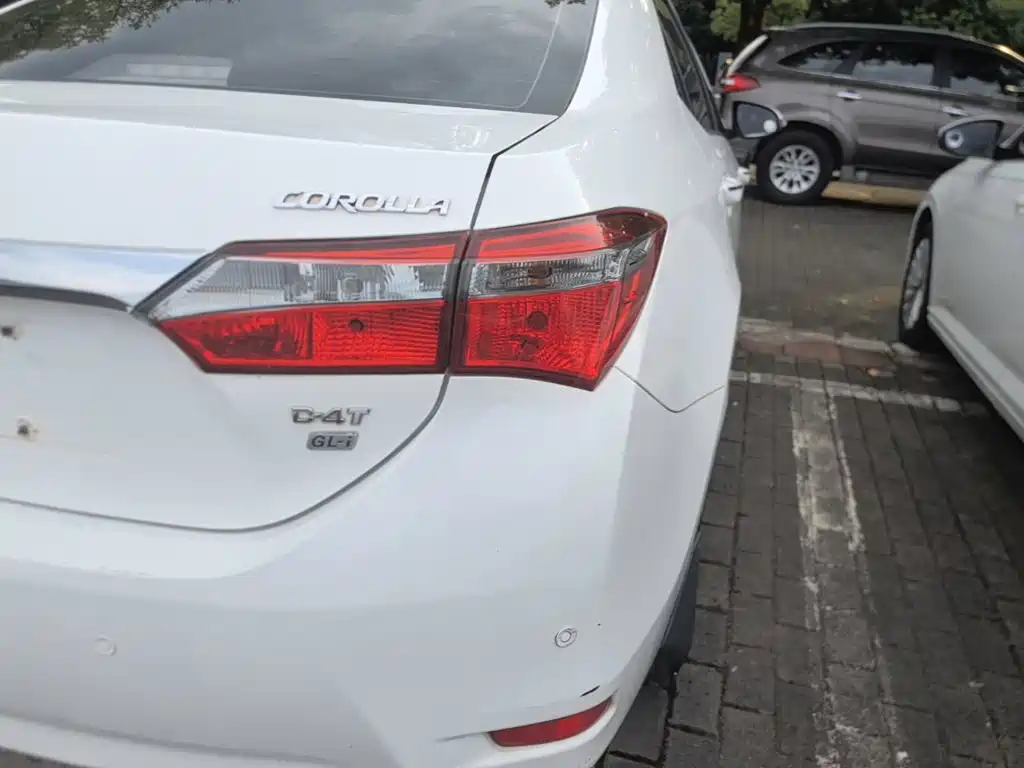 Toyota Corolla 2017 — фото 8