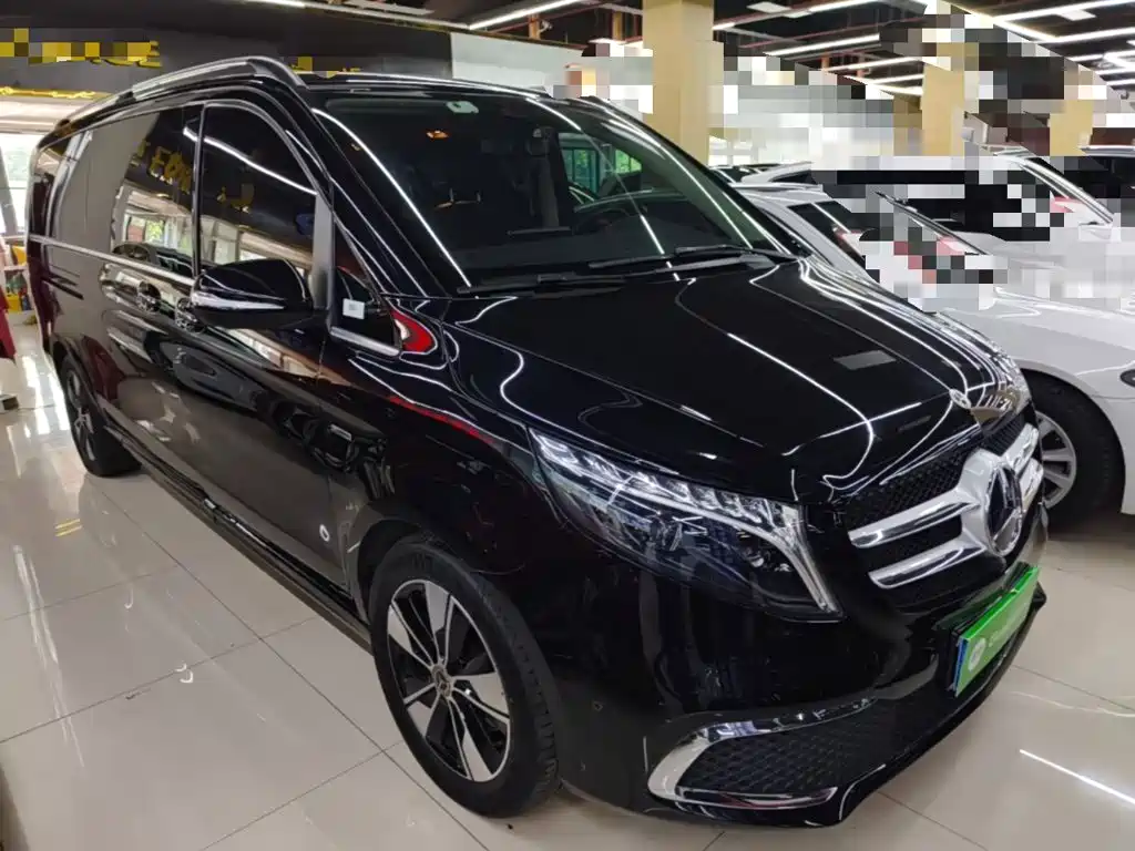Mercedes-Benz V-Class 2023 — фото 4