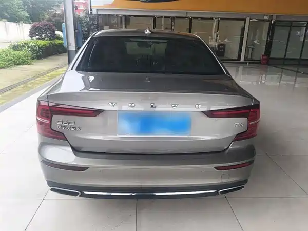 Volvo S60 2021