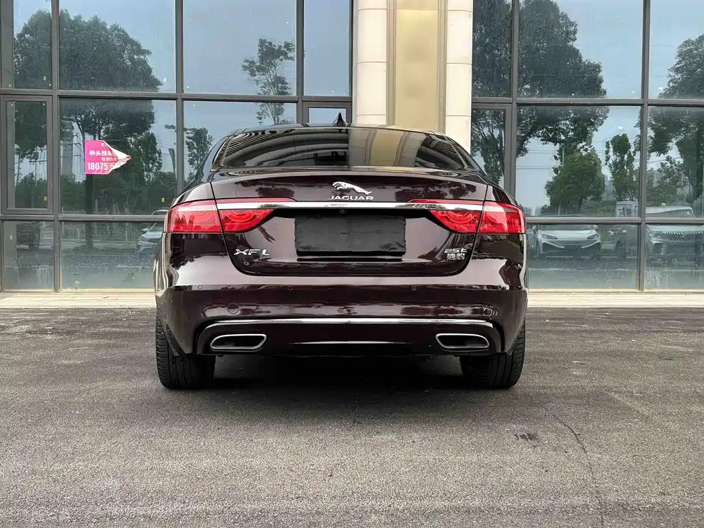Jaguar XFL 2018 — фото 14