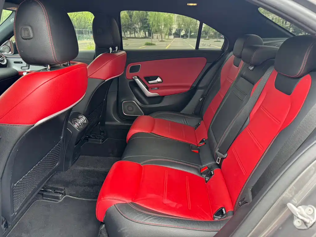 Mercedes-Benz A-Class AMG 2020 — фото 17
