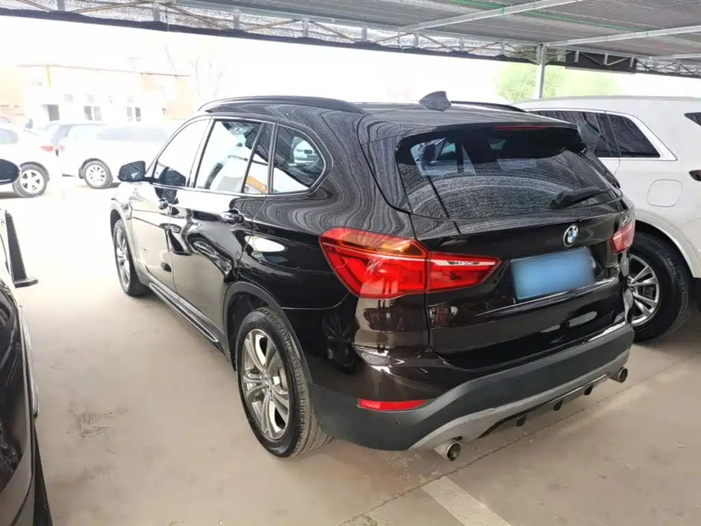 BMW X1 2018 — фото 23