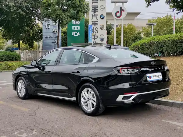 Ford Mondeo 2023