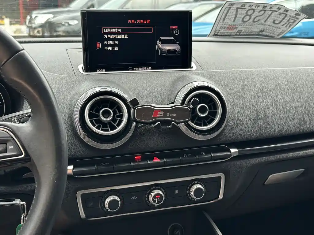 Audi A3 2017 — фото 13