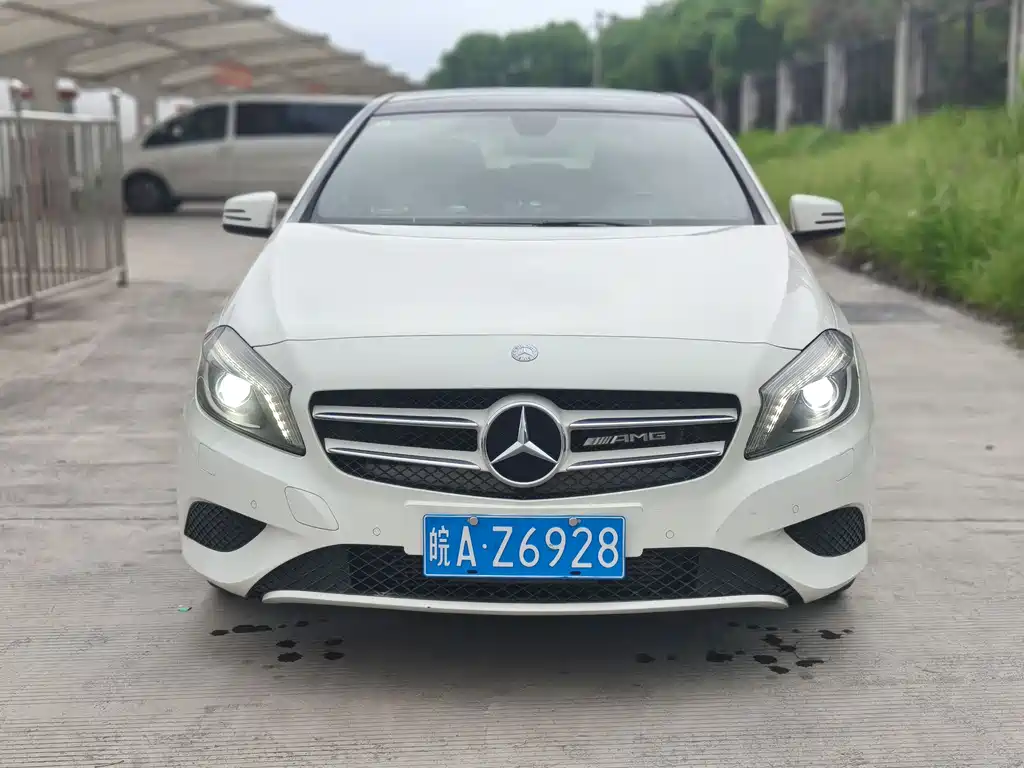 Mercedes-Benz A-Class 2015 — фото 2