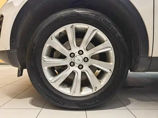 Land Rover Discovery Sport 2019
