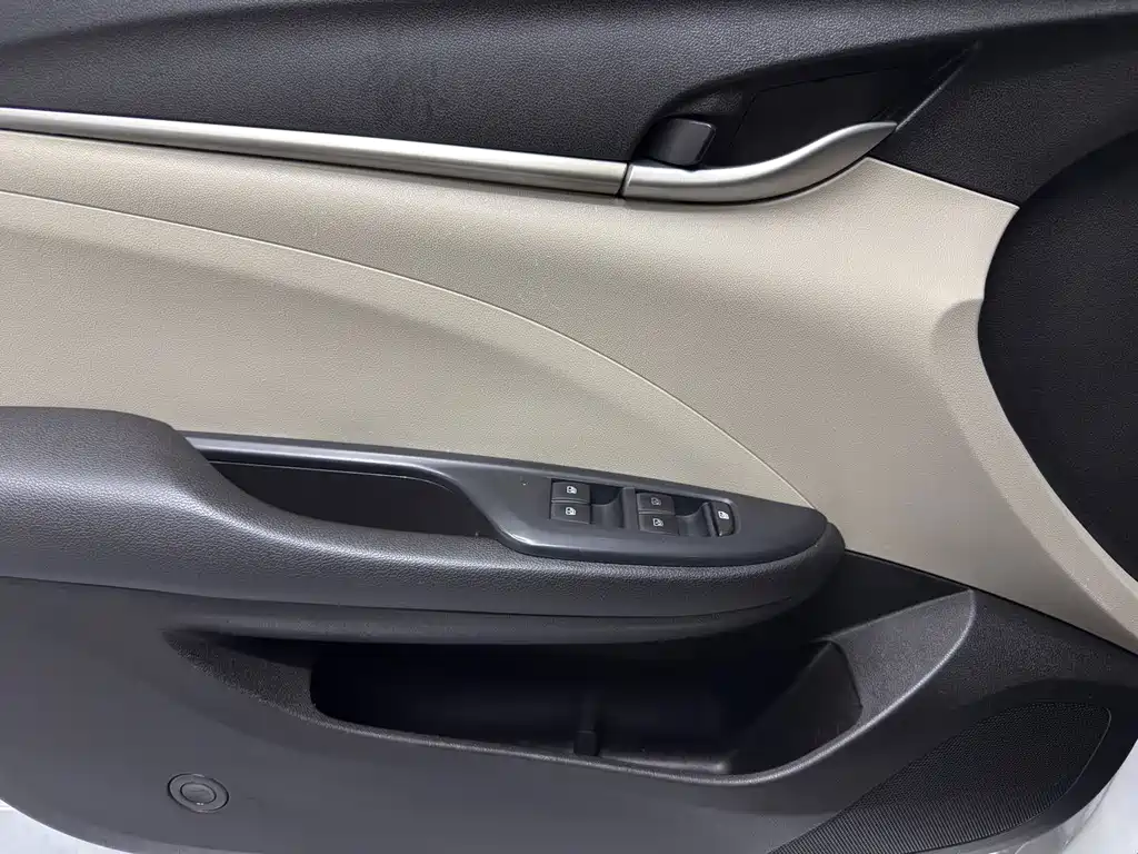 Buick Excelle 2020 — фото 17