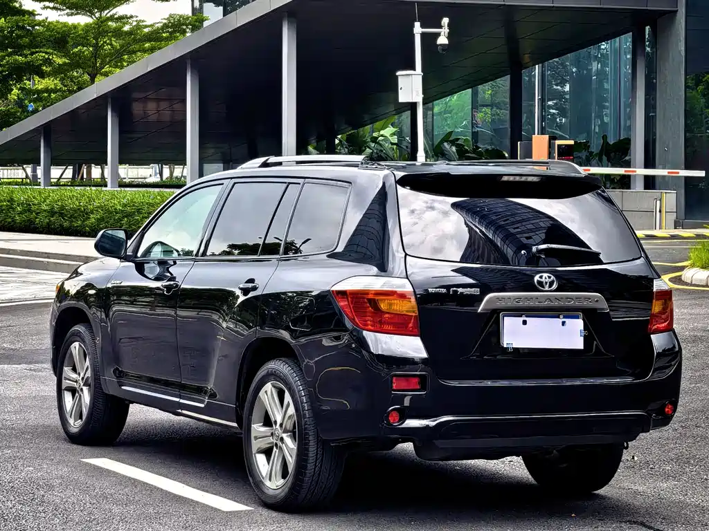 Toyota Highlander 2009 — фото 8