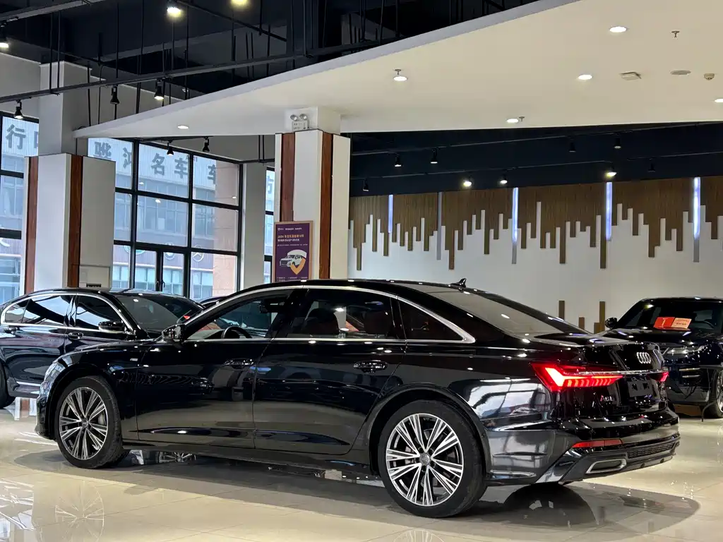 Audi A6L 2021 — фото 32
