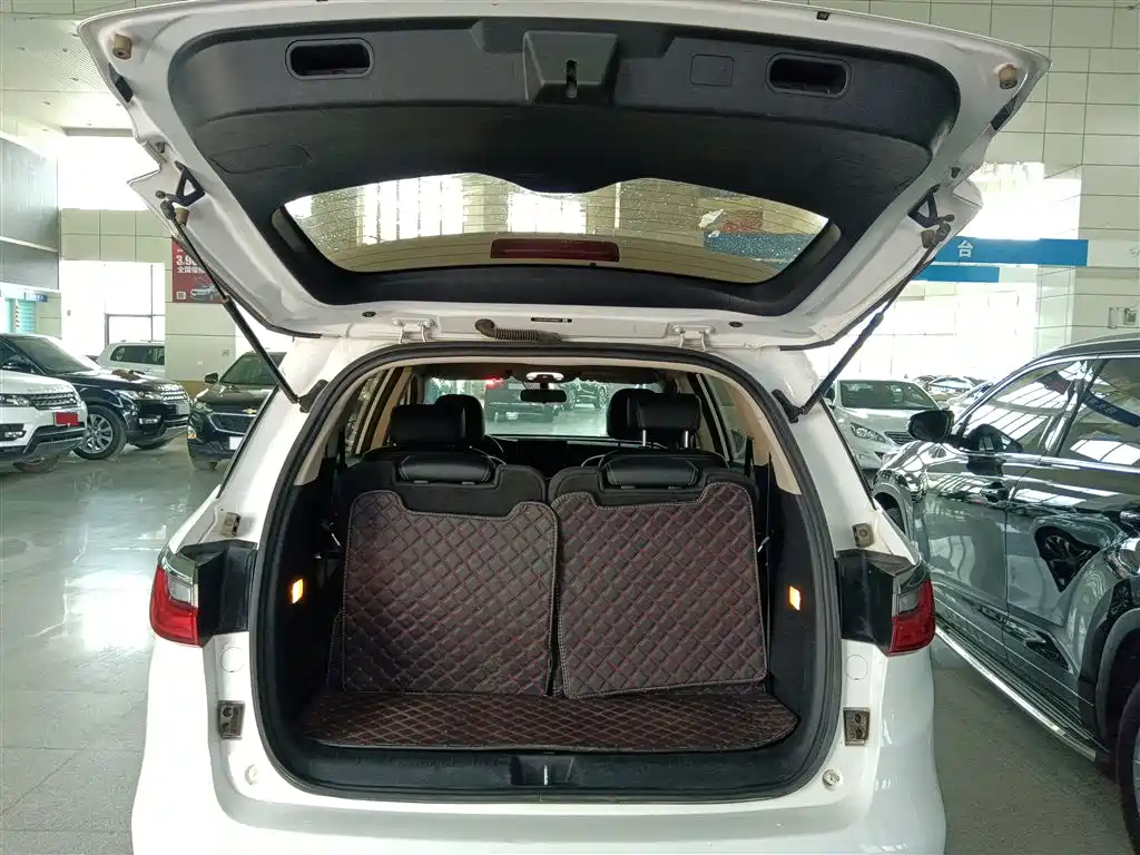 BYD MAX 2020 — фото 15