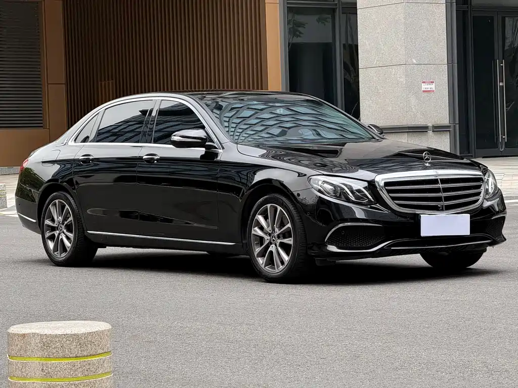 Mercedes-Benz E-Class 2017 — фото 3