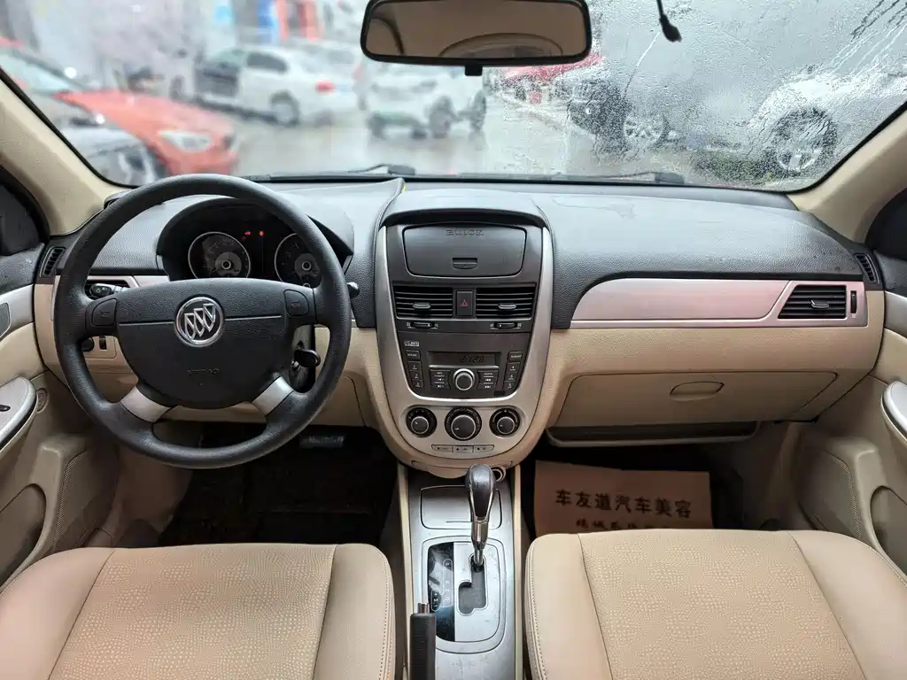 Buick Excelle 2015 — фото 4