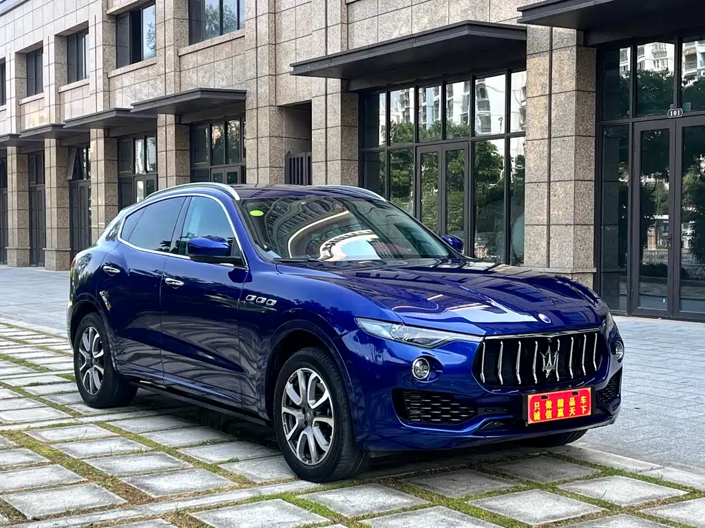 Maserati Levante 2017 — фото 3