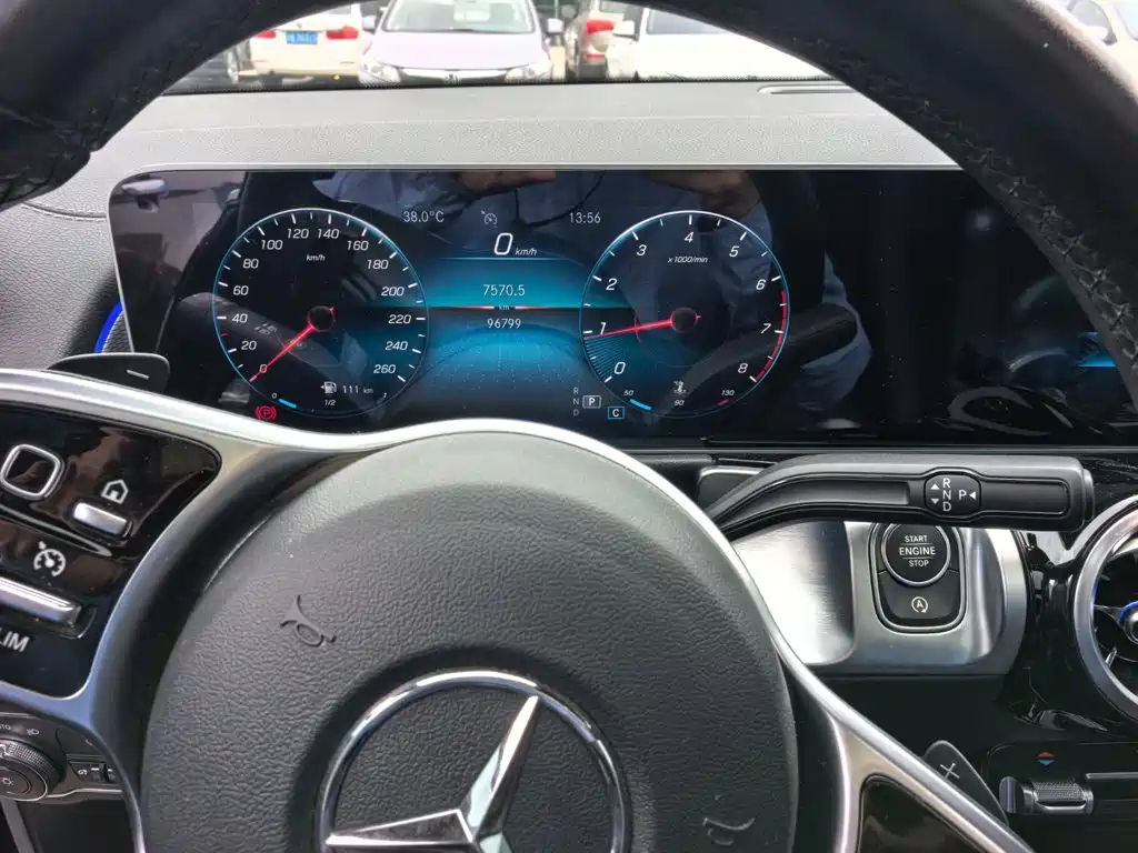 Mercedes-Benz GLB 2021 — фото 12