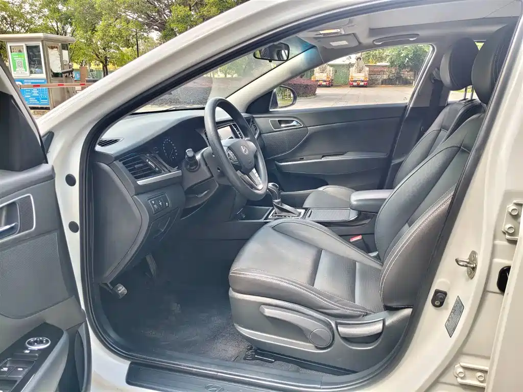 Hyundai Mistra 2017 — фото 11