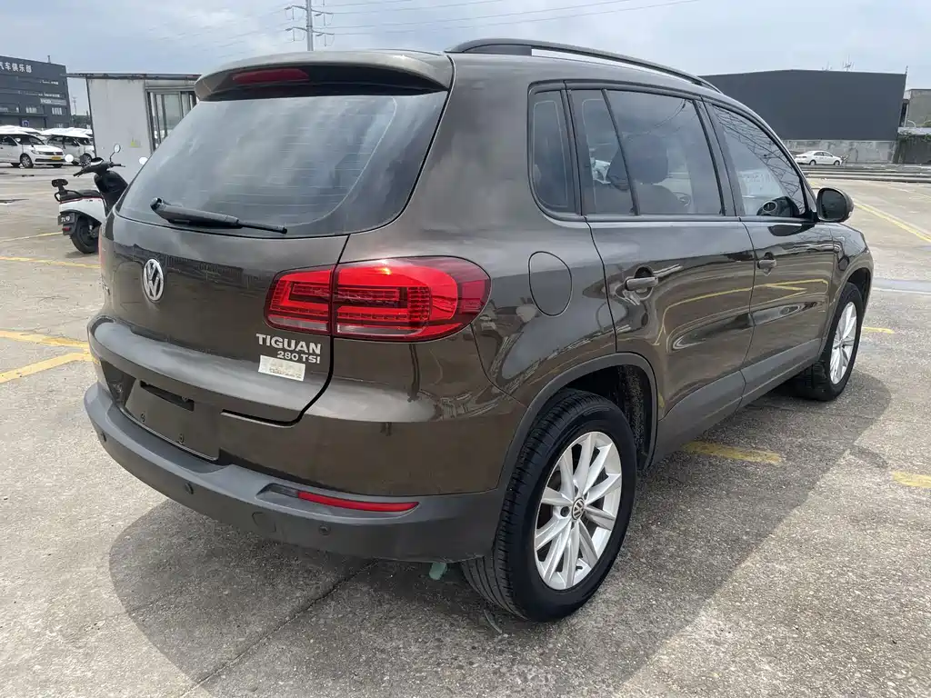 Volkswagen Tiguan 2017 — фото 23