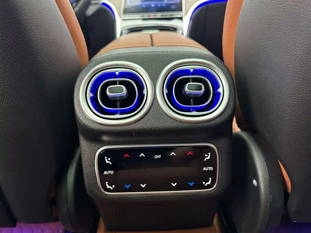 Mercedes-Benz GLC 2023 — фото 11