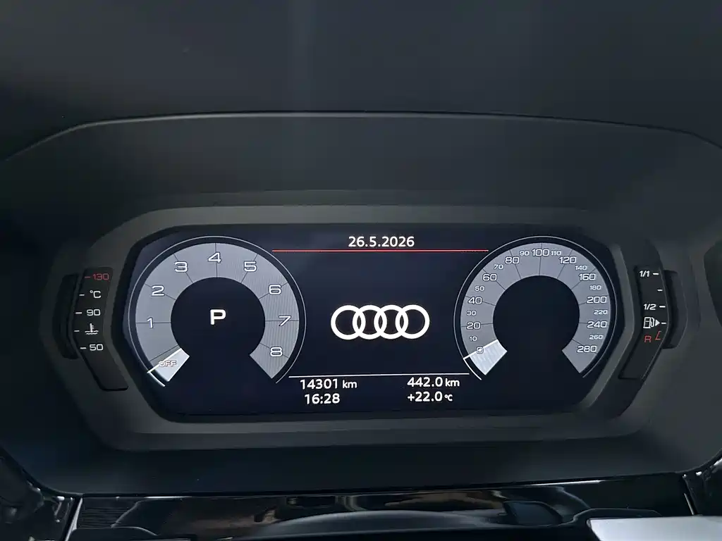 Audi A3 2024 — фото 11