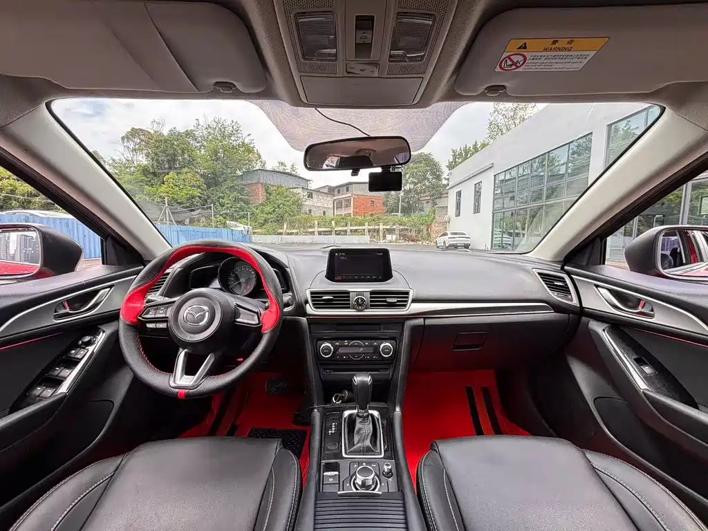 Mazda 3 Axela 2018