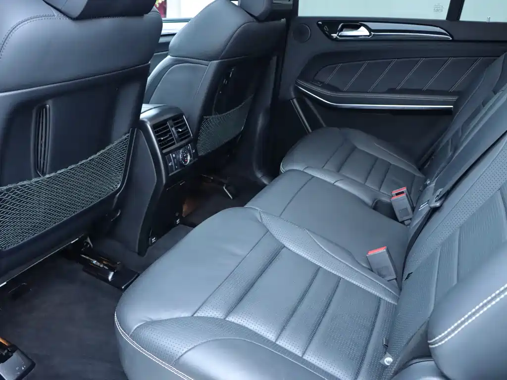 Mercedes-Benz GLS AMG 2018 — фото 12