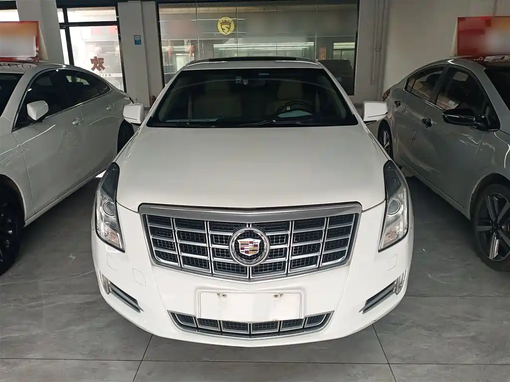 Cadillac XTS 2014 — фото 3