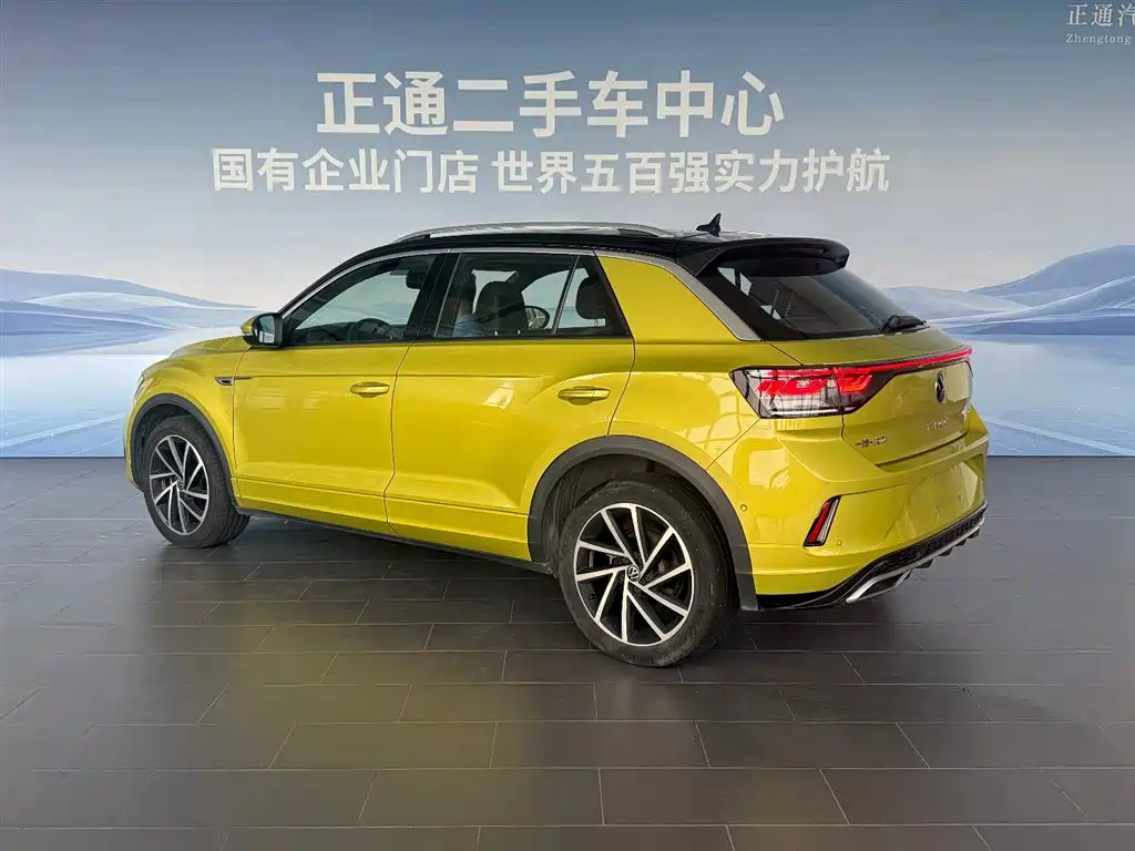 Volkswagen T-Roc 2023 — фото 3