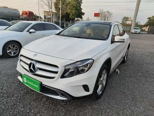 Mercedes-Benz GLA 2016