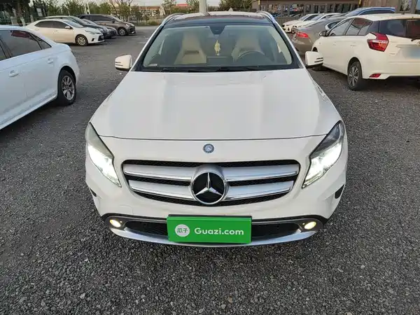 Mercedes-Benz GLA 2016