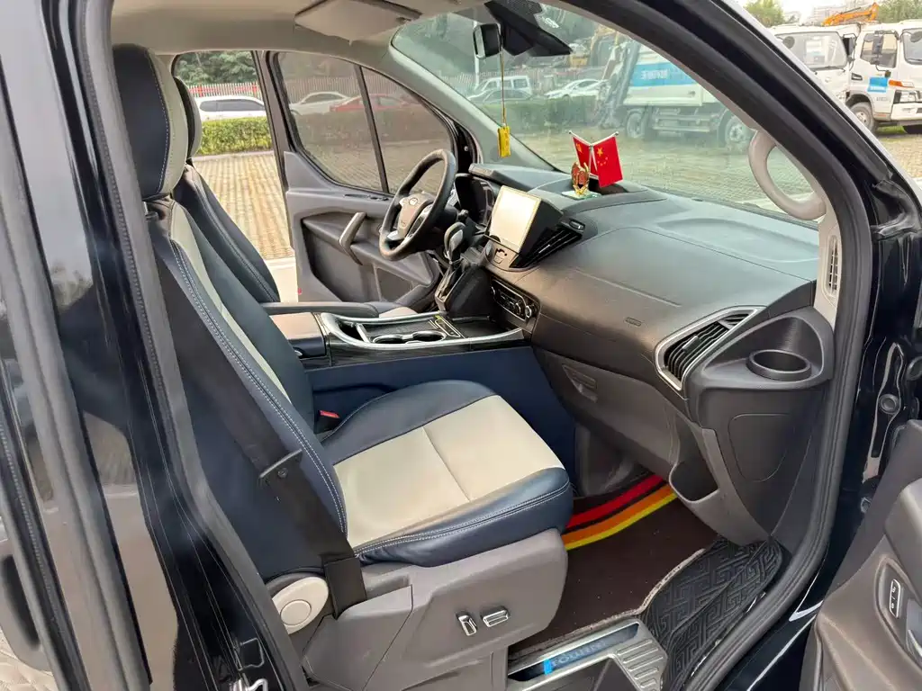 Ford Tourneo 2022 — фото 9