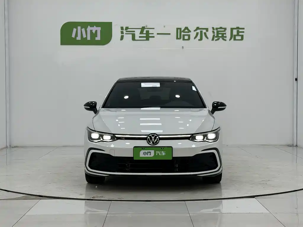 Volkswagen Golf 2024