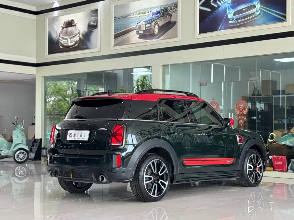 MINI JCW Countryman 2021 — фото 19