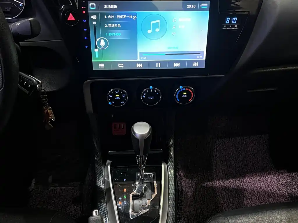 Toyota Corolla 2017 — фото 12
