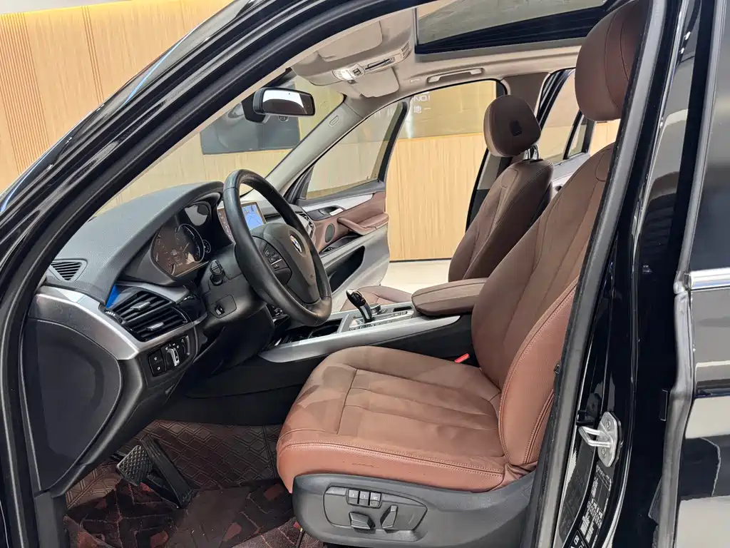 BMW X5 2018 — фото 13