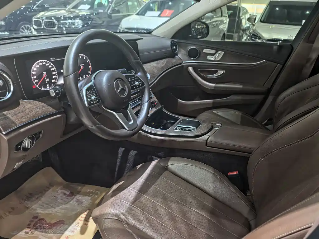 Mercedes-Benz E-Class 2019 — фото 6