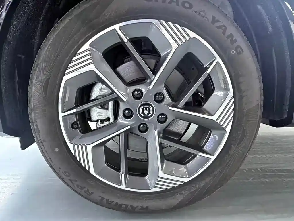 Changan CS75 PLUS 2025 — фото 10