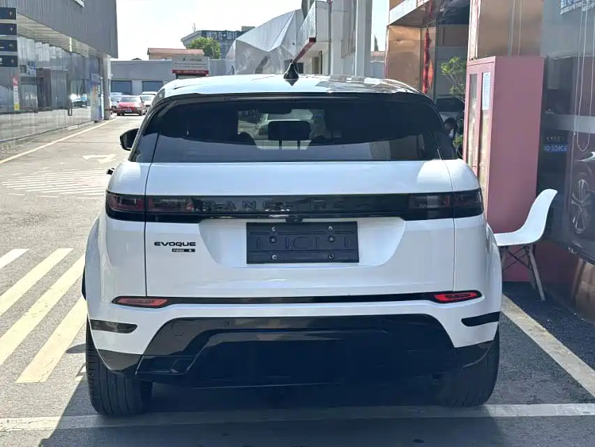 Land Rover Evoque 2021 — фото 8
