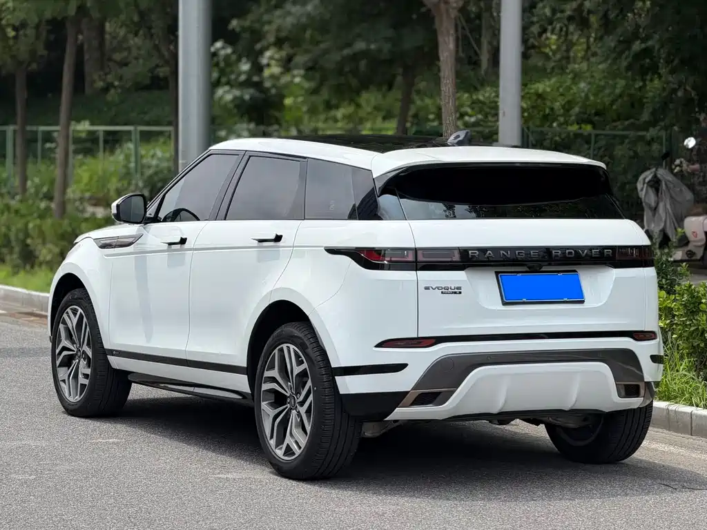 Land Rover Evoque 2021