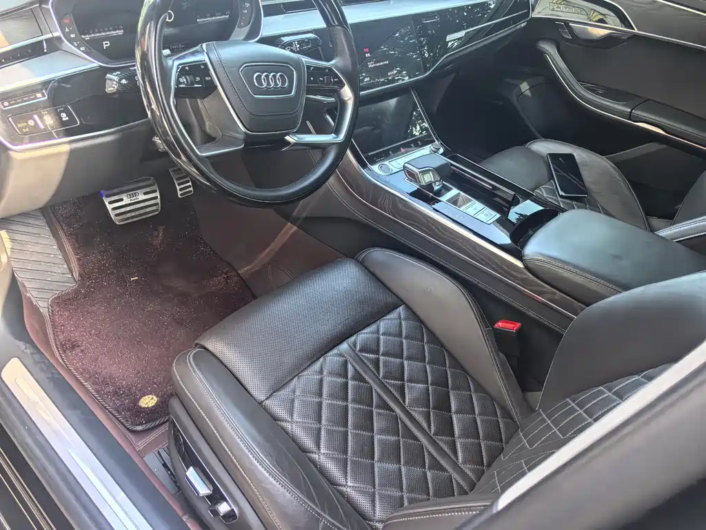 Audi A8 2023