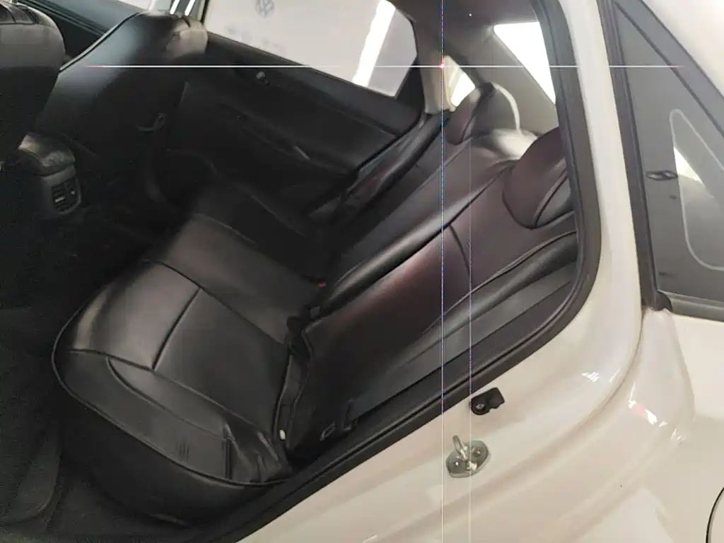 Hyundai Elantra 2021 — фото 17