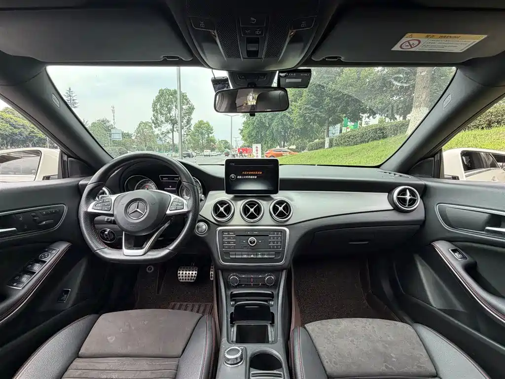 Mercedes-Benz CLA 2016