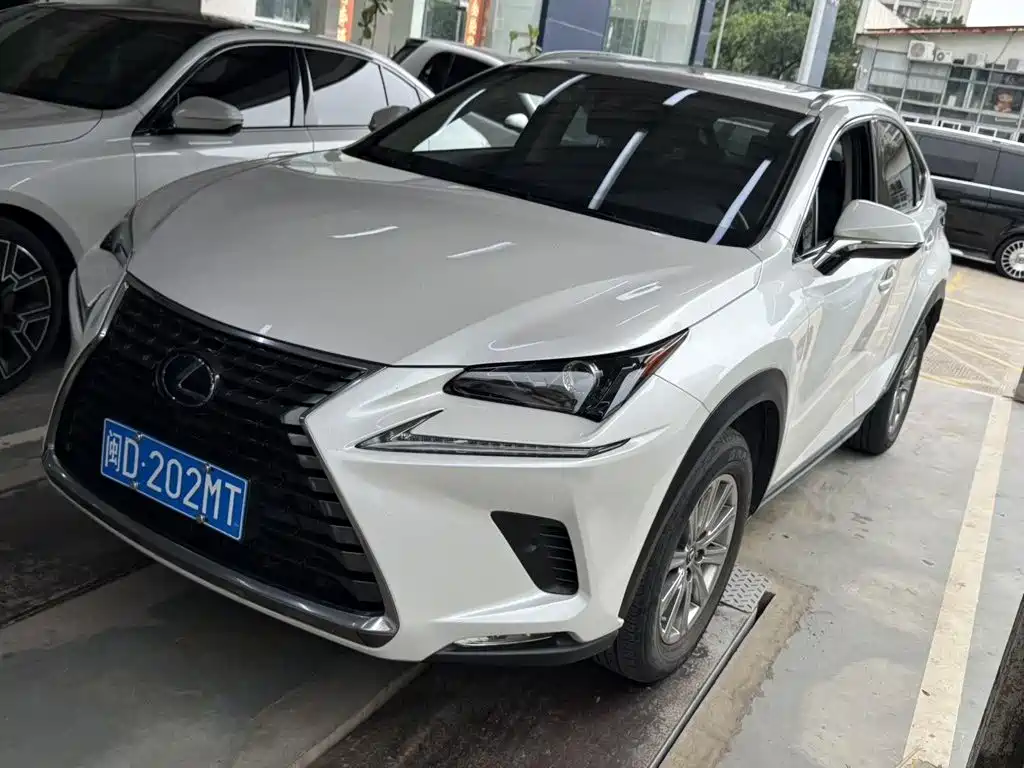 Lexus NX 2020