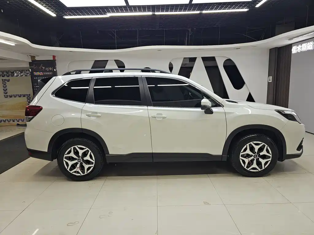 Subaru Forester 2024 — фото 13