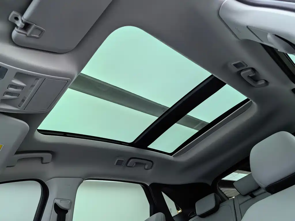 Ford Escape 2022 — фото 17