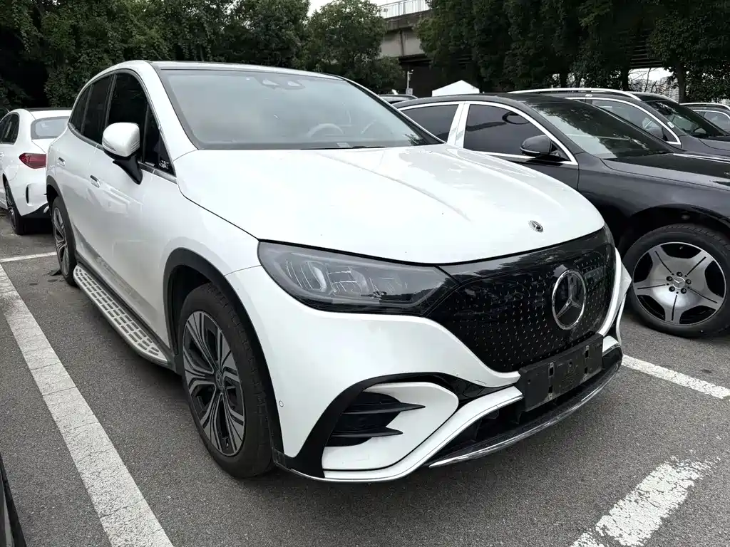 Mercedes-Benz EQE SUV 2023 — фото 2